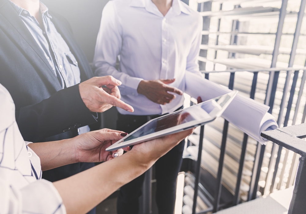 deupon-eul-sayonghaneun-yeoseong-ui-jung-gan-segsyeon